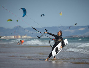 Kitesurfing, Hiszpania, kursy hiszpańskiego lub angielskiego - obóz językowy, dla dzieci i młodzieży